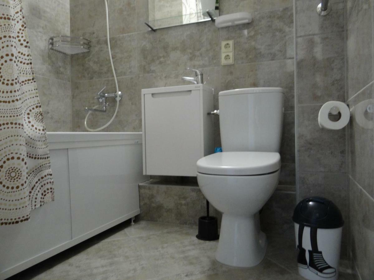 Kastonu Apartamentai Klaipėda Buitenkant foto